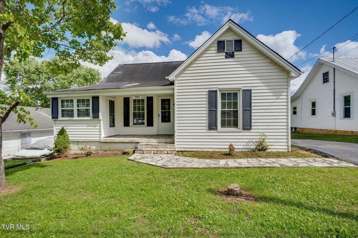 Foto principal - 1507 Massachusetts Ave