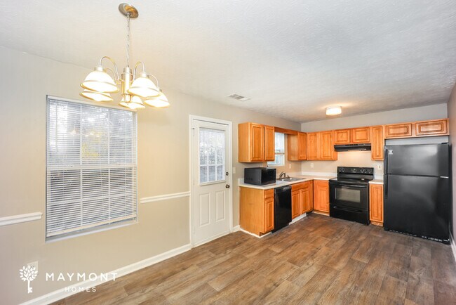 Foto del edificio - 216 Inverness Trce