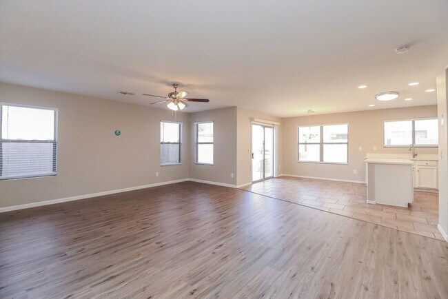 Foto del edificio - 2229 E 35th Ave