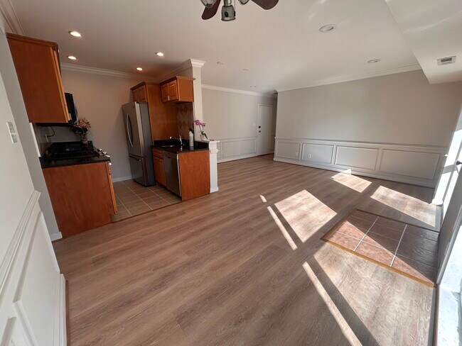 Foto del edificio - 4923 Americana Dr