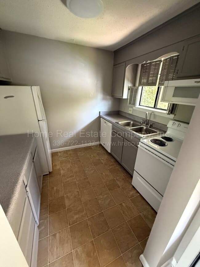 Photo - 184 Driftwood Ln Apartment