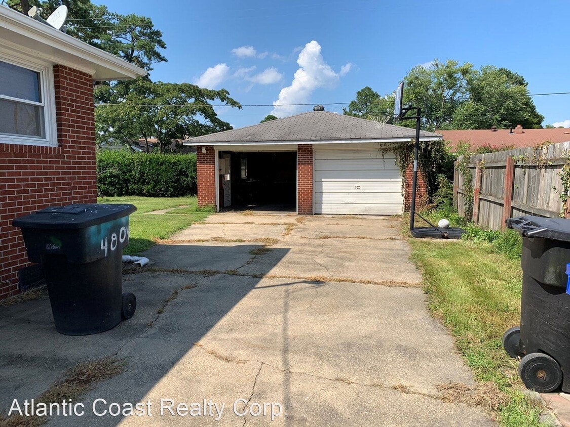 Building Photo - 3 br, 1.5 bath House - 4808 Clintwood Drive