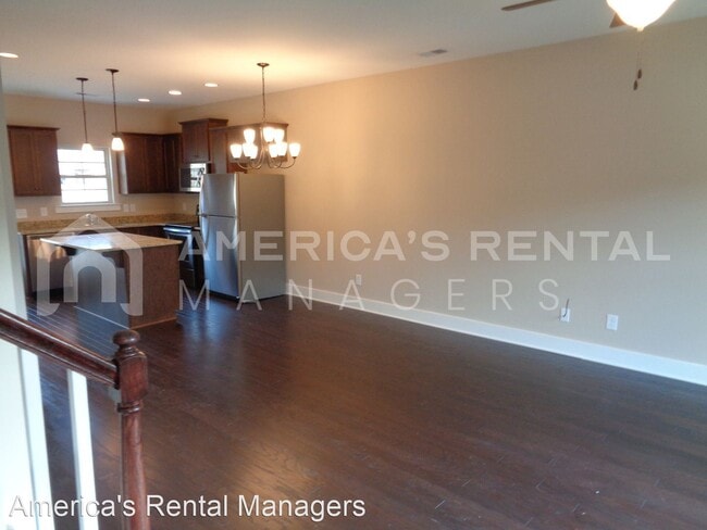 Building Photo - 3 br, 2.5 bath House - 4387 Ridgemont Circle
