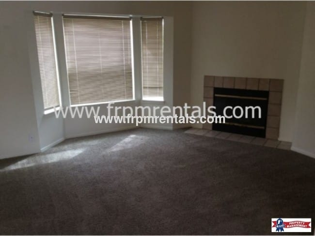 Building Photo - 1480 N Hartman St