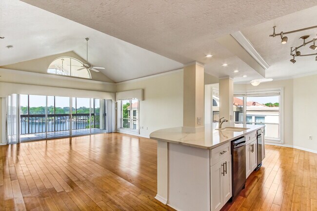 Building Photo - 204 Quayside Cir