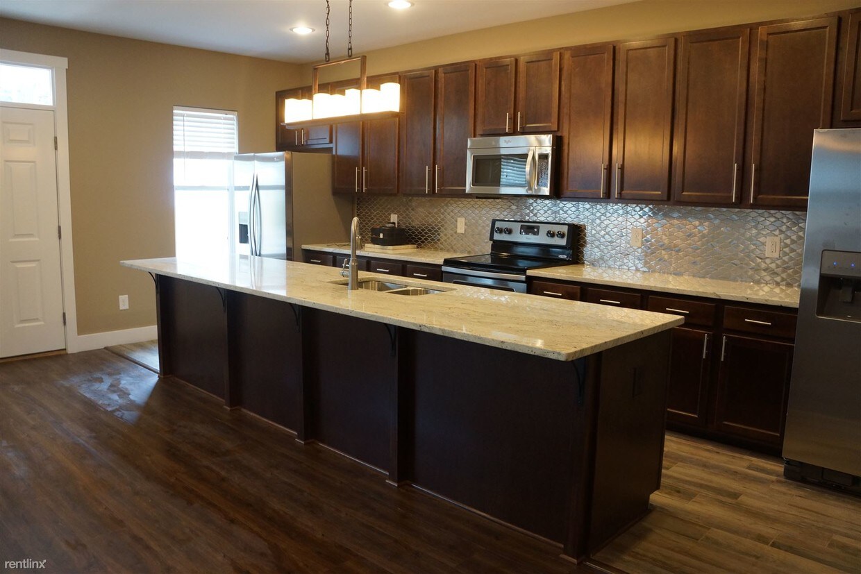 Foto principal - 404 Wyandotte Ave
