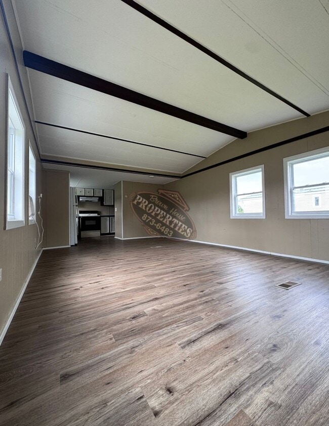 Building Photo - 1604 Hill Rd