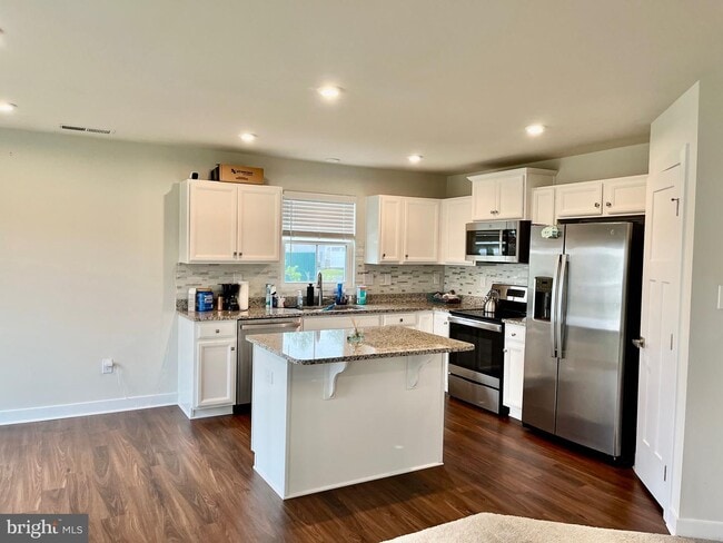 Building Photo - 506 Mifflin Wy