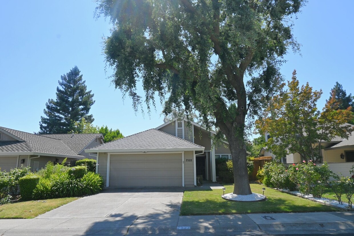 Primary Photo - Resident Benefit Package Property