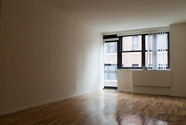 Foto del edificio - 3 bedroom in New York NY 10016