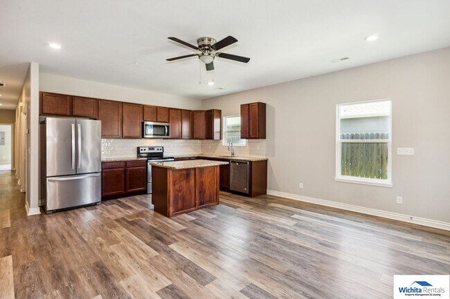 Foto del edificio - 2148-2150 N Fairview Ave