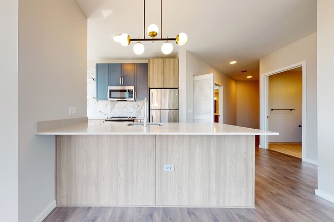 Interior Photo - 5252