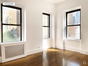 Building Photo - 135 E 63rd St