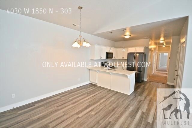 Foto del edificio - No Deposit Option! Spacious 3 Bedroom Lehi...