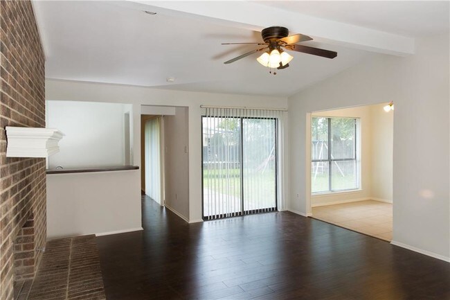 Foto del edificio - 1611 Heather Glen Ct