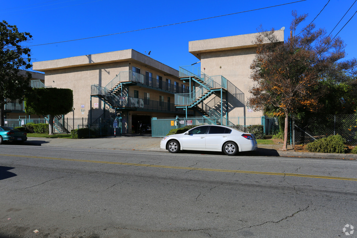 Primary Photo - Orchard Plaza Apartments