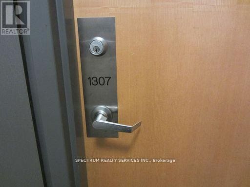 Building Photo - 3865 Lake Shore Blvd W