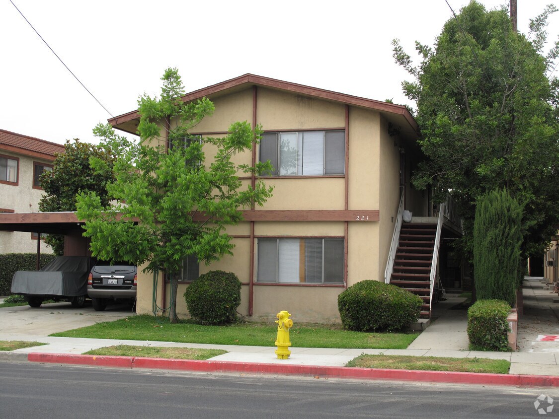 Foto del edificio - 221 S Ramona Ave