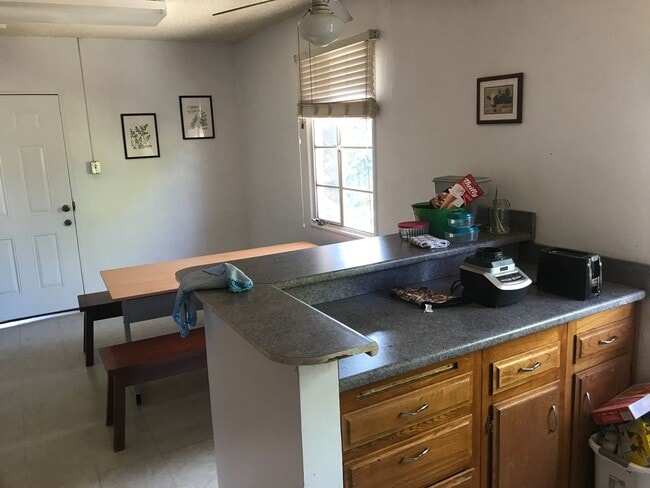 Foto del edificio - First Floor Room in an old convent--Female...