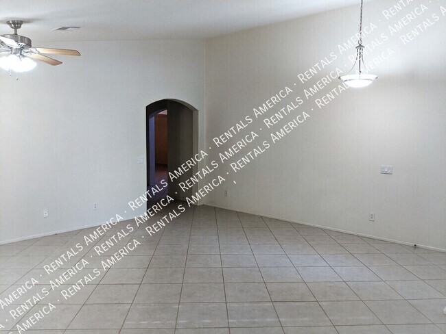 Foto del edificio - 9125 West Riverside Avenue