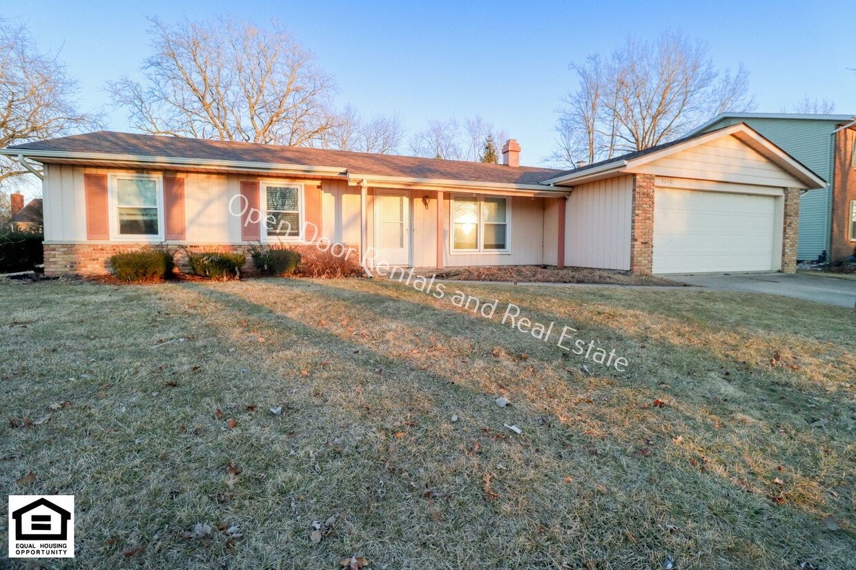 Primary Photo - 3 bedroom home in the Blackhawk Addition