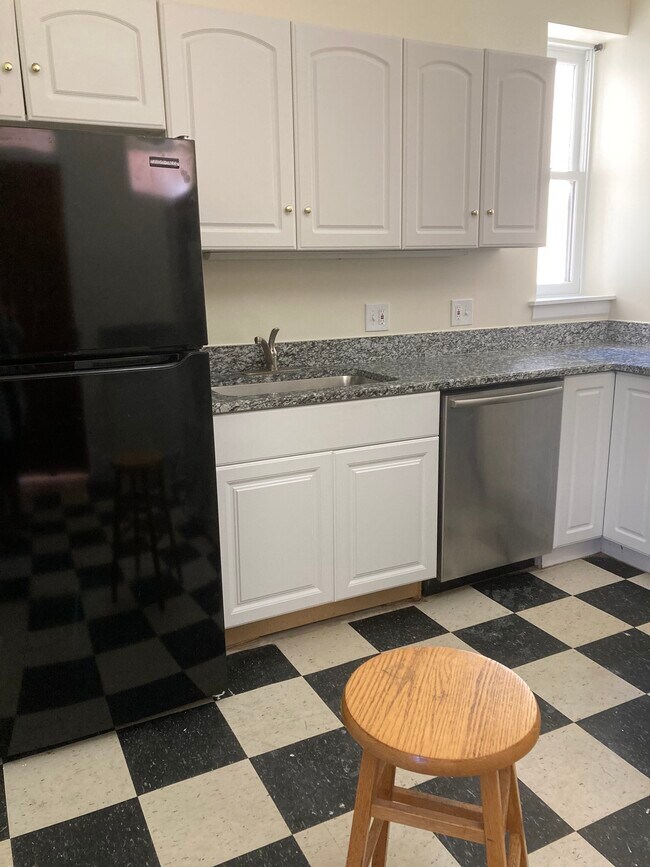 New refrigerator. Dishwasher - 2205 W Waveland Ave