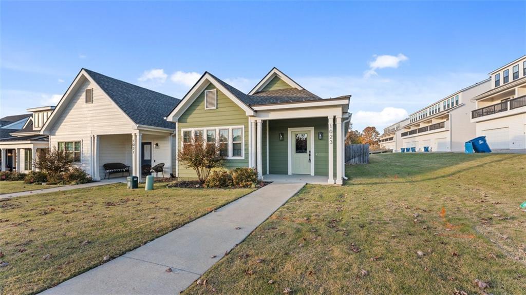 Foto principal - 1023 NE Hts Ln