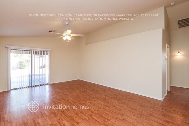 Foto del edificio - 10630 E Emerald Ave