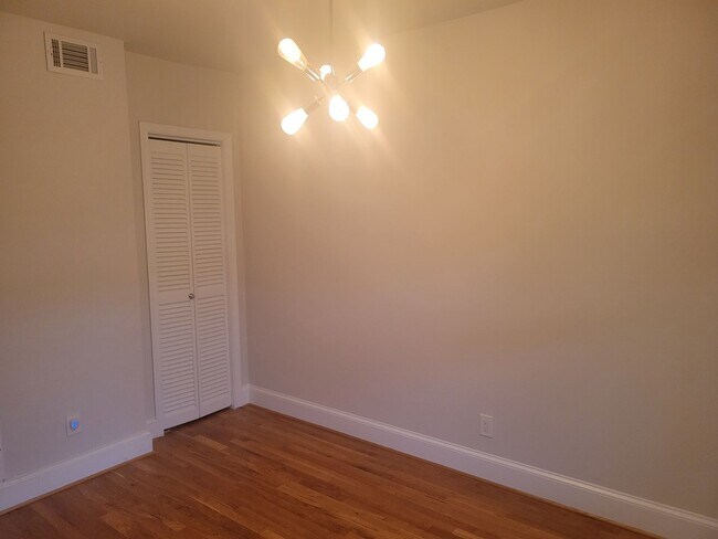Foto del edificio - Amazing 2 BR/1.5 BA Townhome in Southwest ...