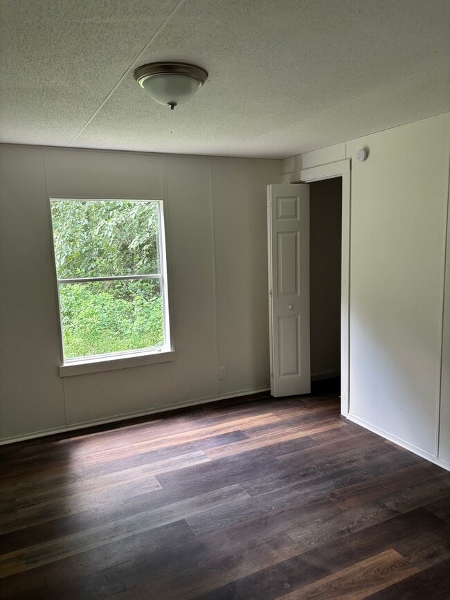 Foto del edificio - Newly remodeled 3 bed 2 bath with patio