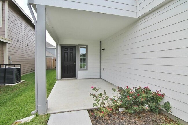 Foto del edificio - 5470 Quail Cove Ln