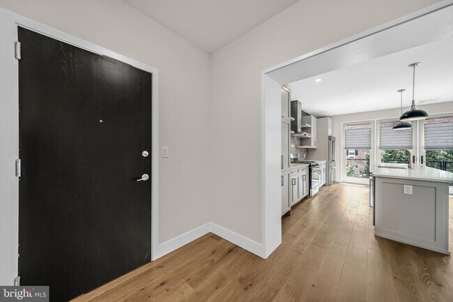 Foto del edificio - 427 E Lancaster Ave