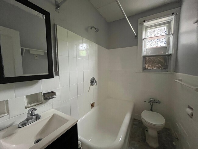 Foto del edificio - 165 Hutton St