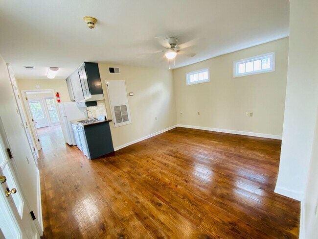 Foto del edificio - 98 Lummus Dr.- Bonnie's Cottage