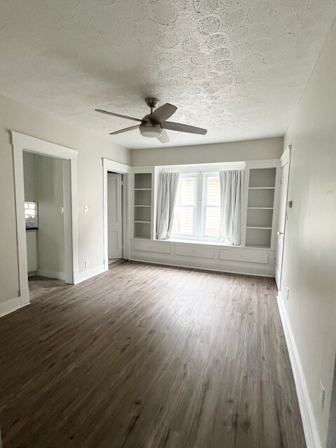 Primary Photo - 3005 W 11th St