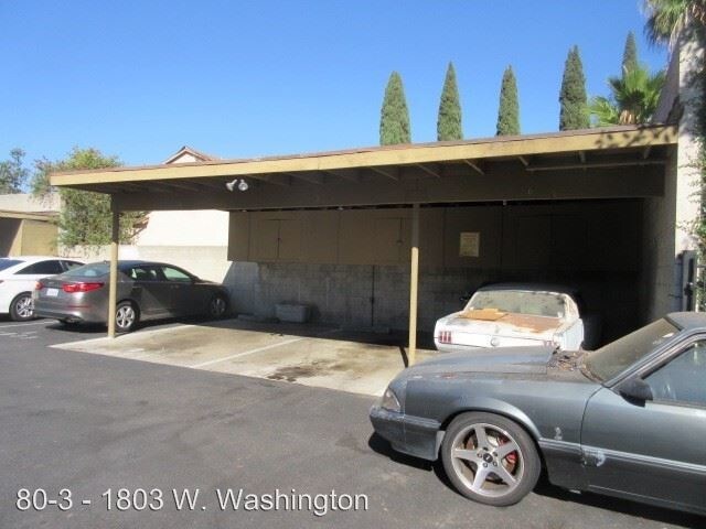 Building Photo - 1803 W Washington Ave
