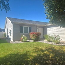 Building Photo - 114 Barron Way