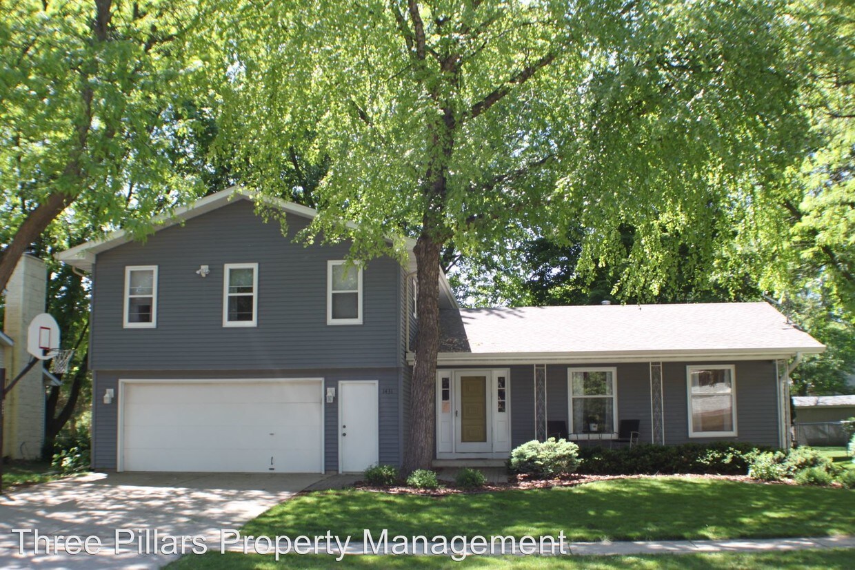 Primary Photo - 4 br, 2.5 bath House - 1431 City View Ct NE