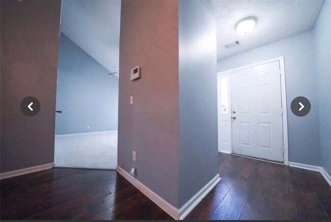 Foto del edificio - 5958 Sherwood Trace