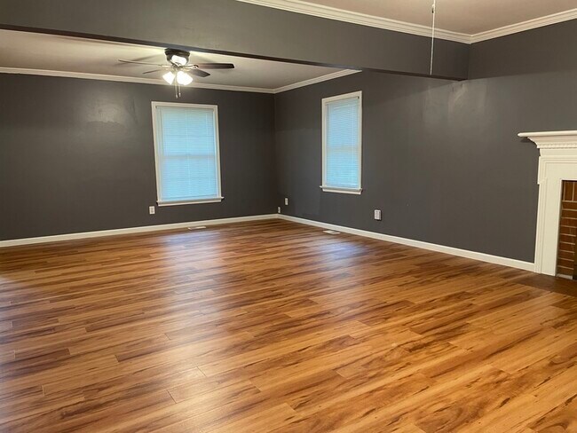 Building Photo - 860 Costigan Dr