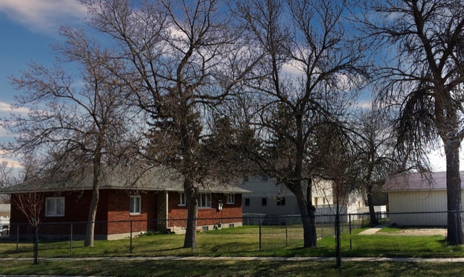 Building Photo - 1301 Walnut St