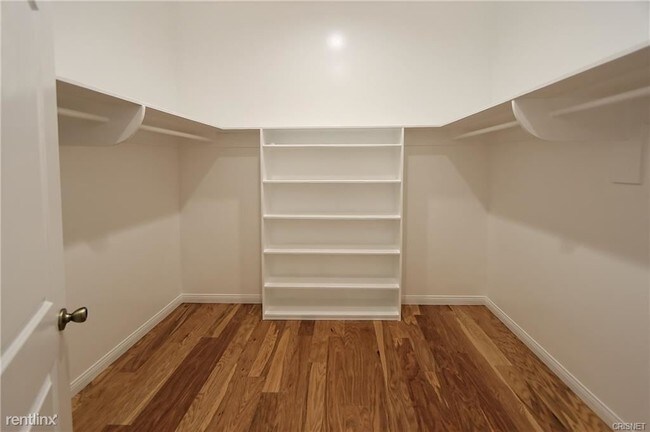 Foto del edificio - 4 br, 3 bath House - 5011 Lindley Ave