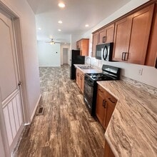 Building Photo - 4100 N Romero Rd