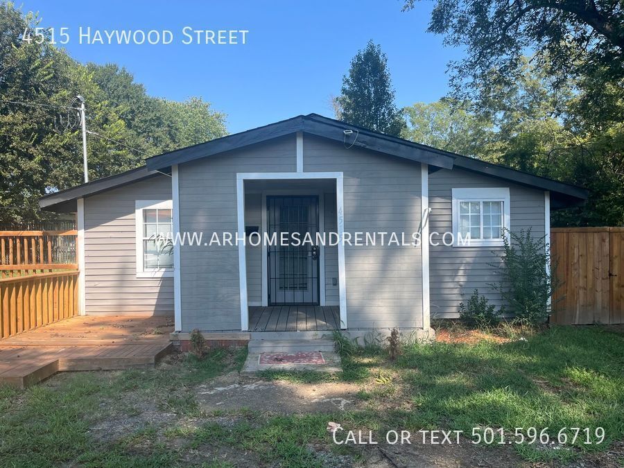 Foto principal - 4515 Haywood St