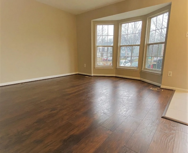 Foto del edificio - 516 Hollyberry Way