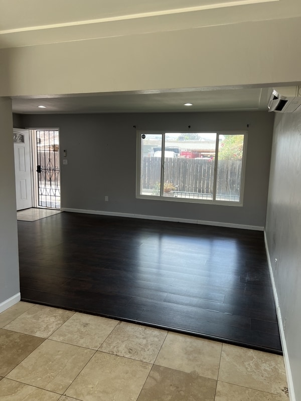 Foto del edificio - 8557 Paseo Dr