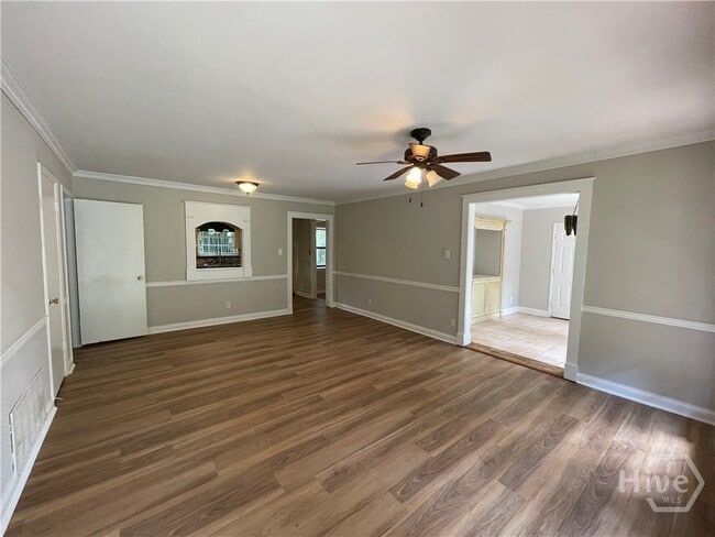 Building Photo - 260 Timberlane Dr