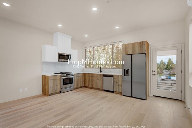 Two Bedroom Modern Oasis with Stunning Views & Designer Finishes - Two Bedroom Modern Oasis with Stunning Views & Designer Finishes House