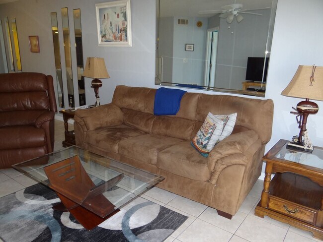 Foto del edificio - 2 br, 2 bath House - 23465 Harborview Road...