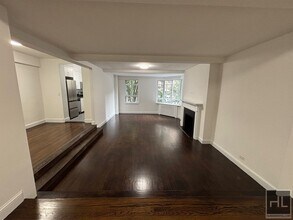 Building Photo - FIFTH AVENUE